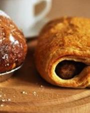 Verloren Maandag Worstenbrood en appelbollen