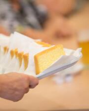 Ludiek Antwerps optreden met gratis koffie & cake